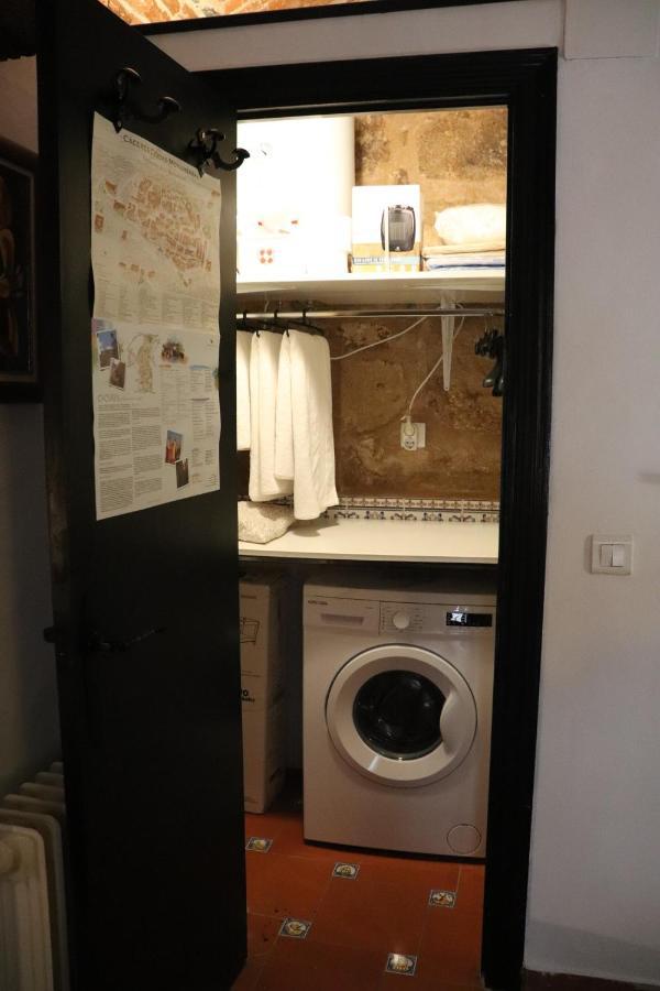 Apartamentos Las Buganvillas กาเซเรส ภายนอก รูปภาพ